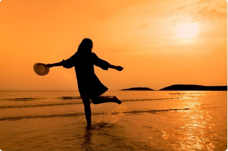 "I Almost Ended Up in a Wheelchair!" How Qigong Helped One Woman Rise from the Abyss of Pain